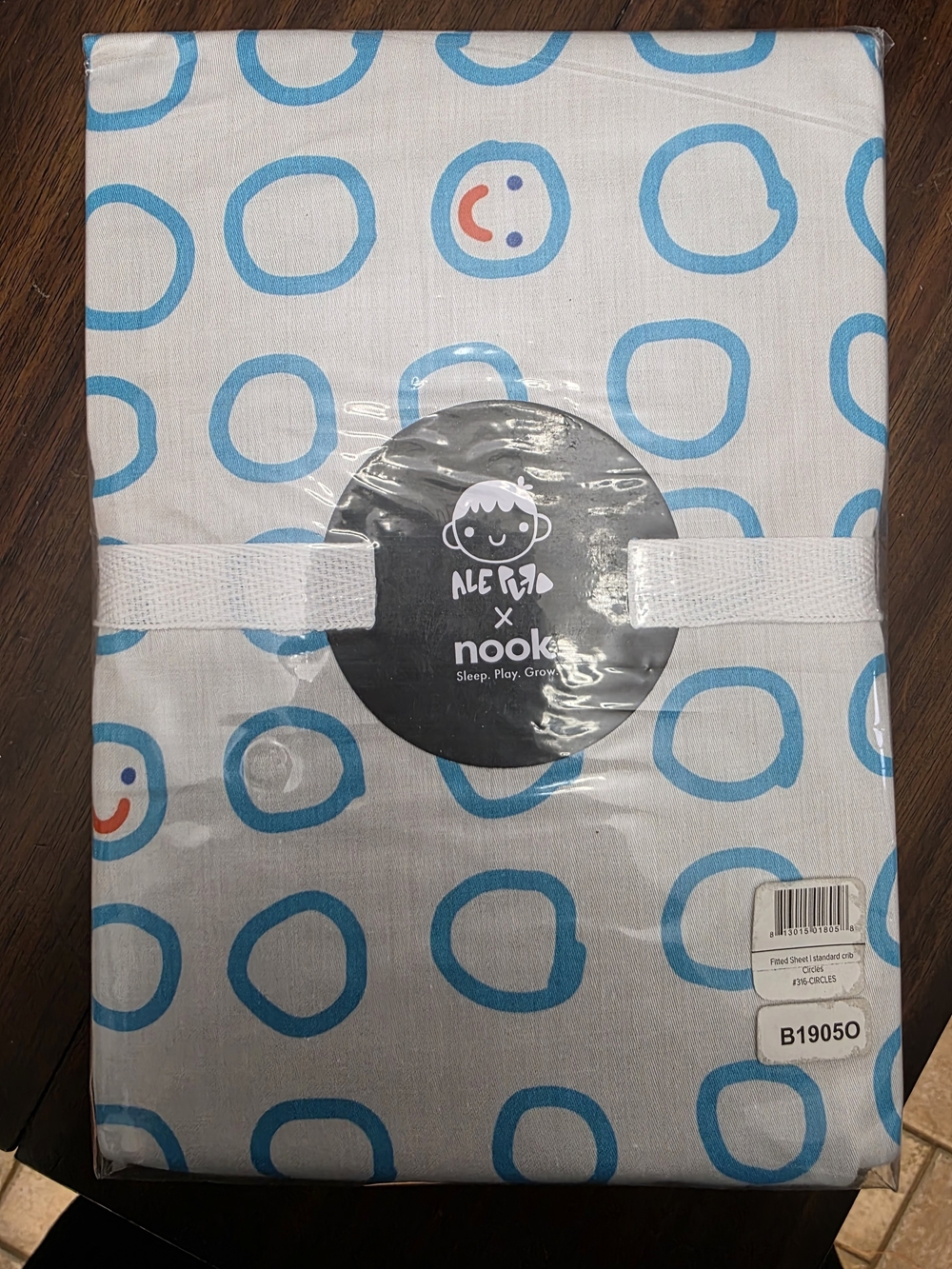 Nook Sheet with Light Blue Ring Pattern